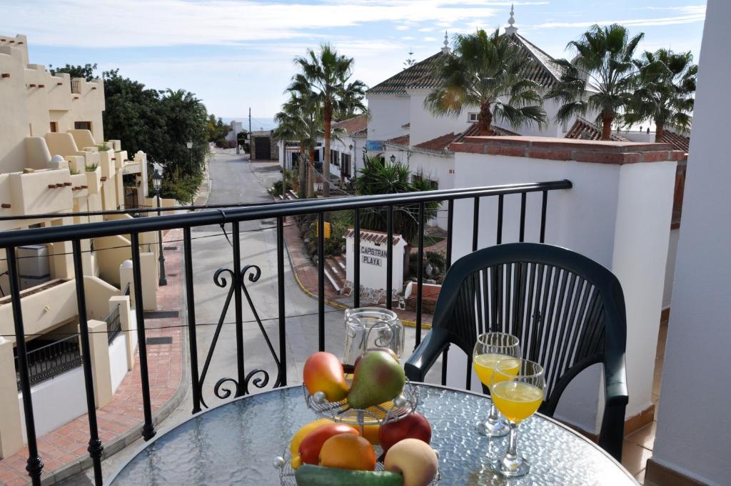 Nerja Paradise Rentals - Chimenea Apts Zimmer foto